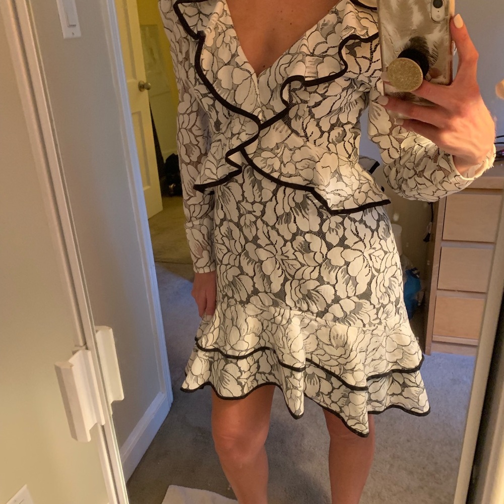 White lace lulus dress - Picture 4 of 5